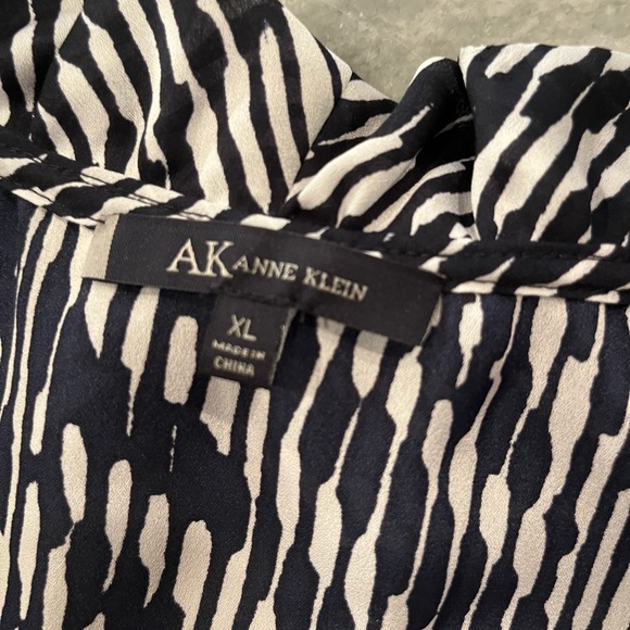 Anne Klein top black and white size xl - Picture 8 of 17